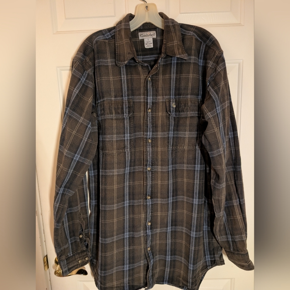 Carhartt men’s work shirt- Heavy Weight Flannel. Large Tall